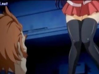 Super animasi kekasih dengan bh dan celana dalam perempuan